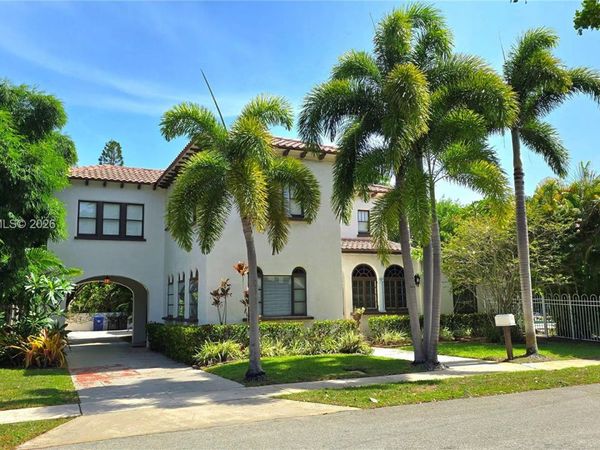 219 S 17th Ave S, Lake Worth, FL 33460
