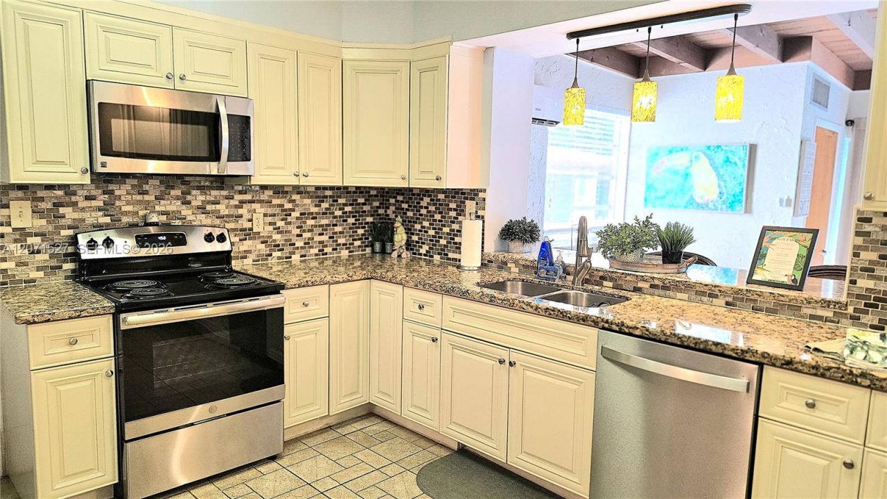 219 S 17th Ave S , Lake Worth, FL 33460 Photo