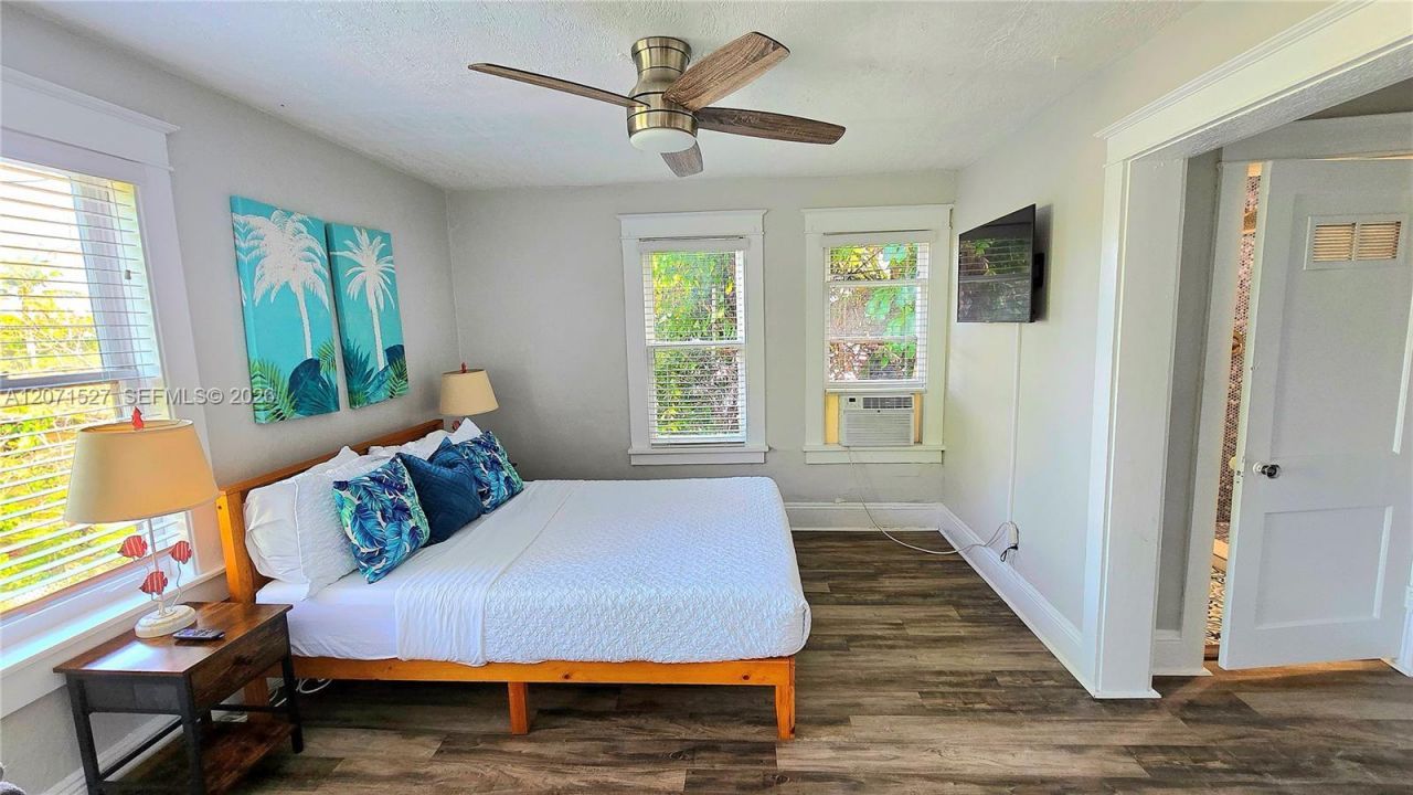 219 S 17th Ave S , Lake Worth, FL 33460 Photo
