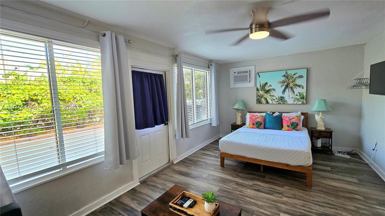 219 S 17th Ave S , Lake Worth, FL 33460 Photo