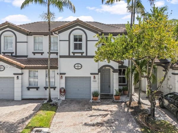7809 NW 114th Path , Doral, FL 33178