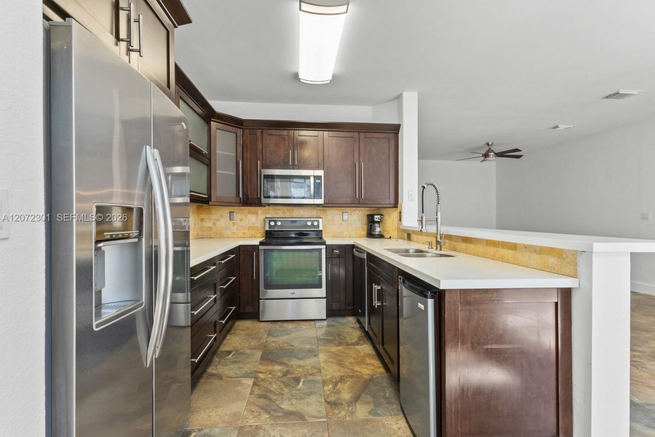 7809 NW 114th Path , Doral, FL 33178 Photo