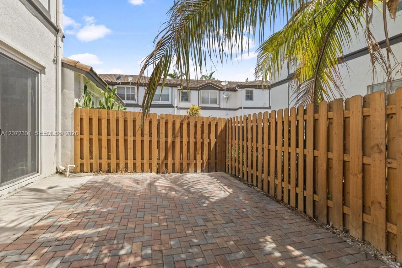 7809 NW 114th Path , Doral, FL 33178 Photo
