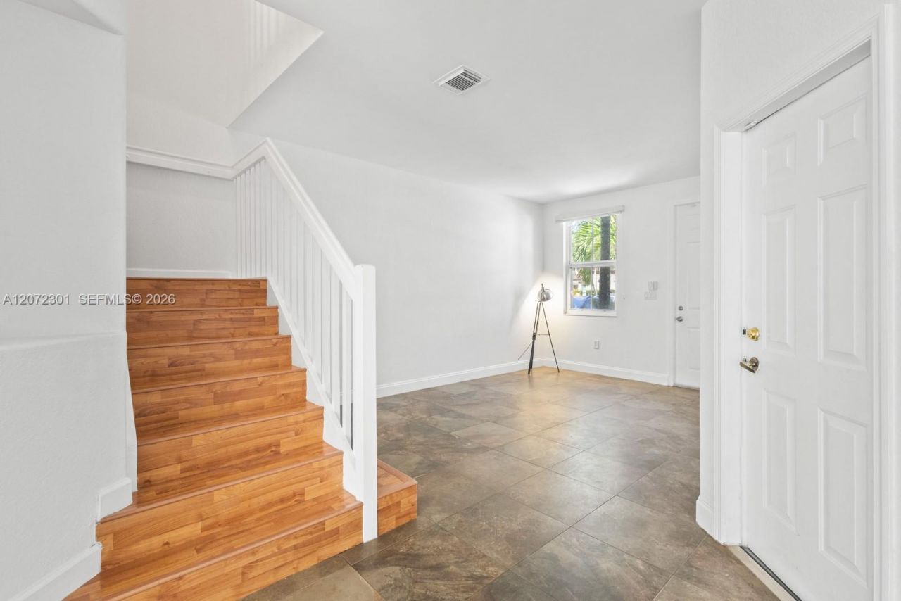 7809 NW 114th Path , Doral, FL 33178 Photo