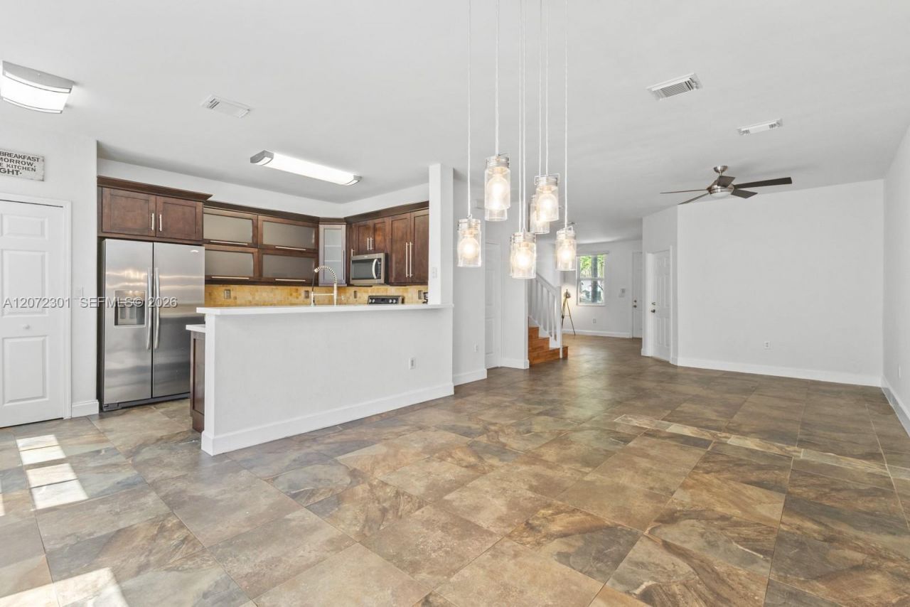 7809 NW 114th Path , Doral, FL 33178 Photo