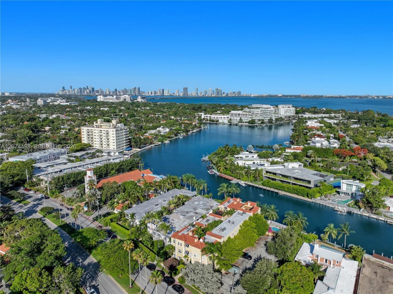 4812 Pine Tree Dr , Unit 209, Miami Beach, FL 33140 Photo