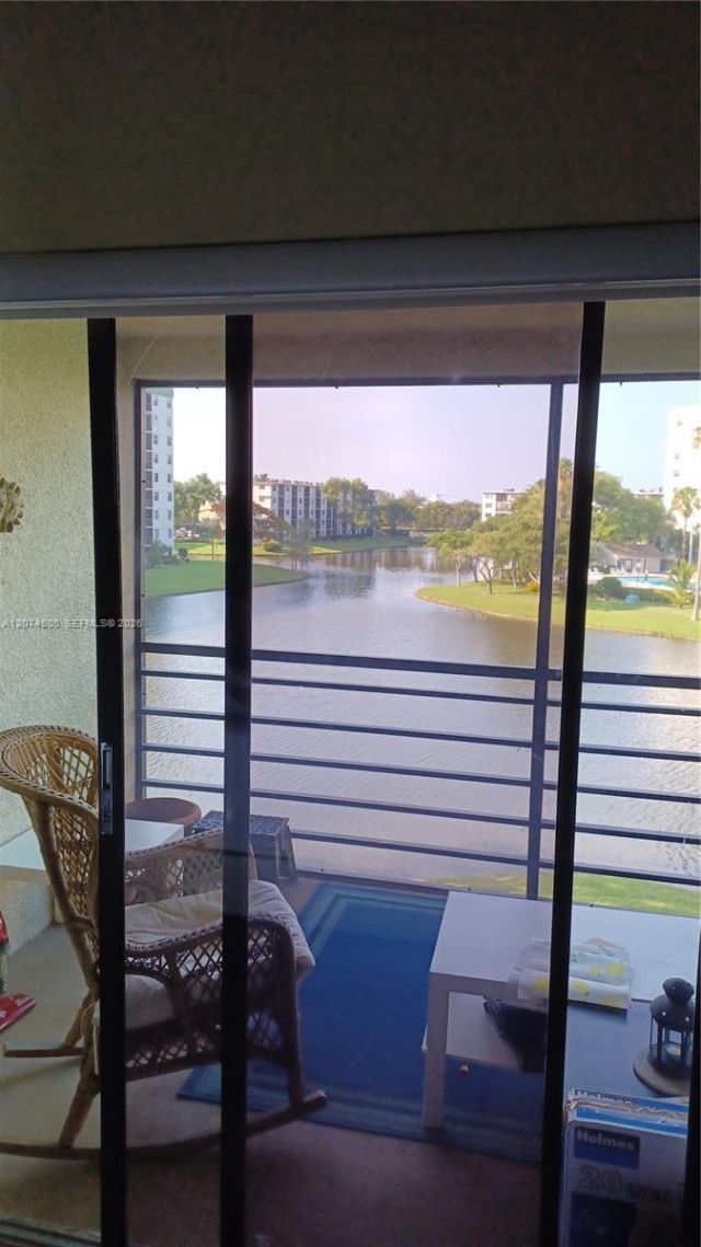 2309 S Cypress Bend Dr, Unit 414C, Pompano Beach, FL 33069 Photo