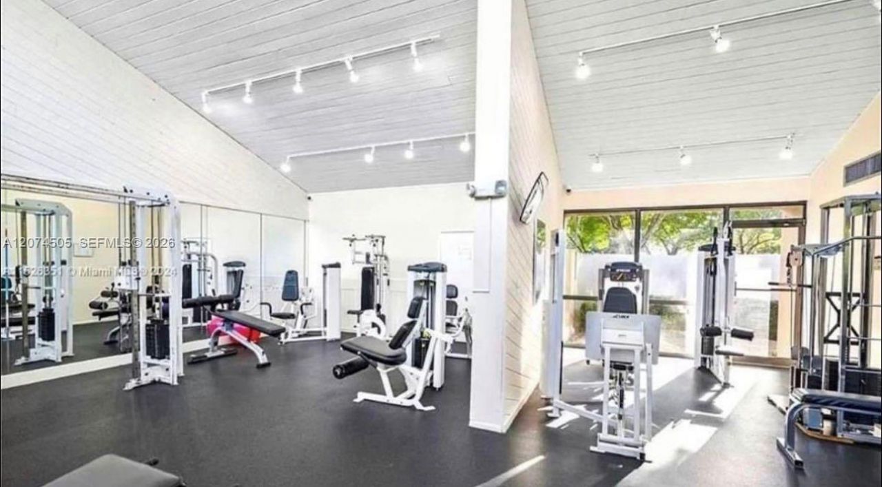 2309 S Cypress Bend Dr, Unit 414C, Pompano Beach, FL 33069 Photo