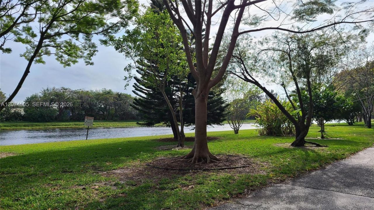 2309 S Cypress Bend Dr, Unit 414C, Pompano Beach, FL 33069 Photo