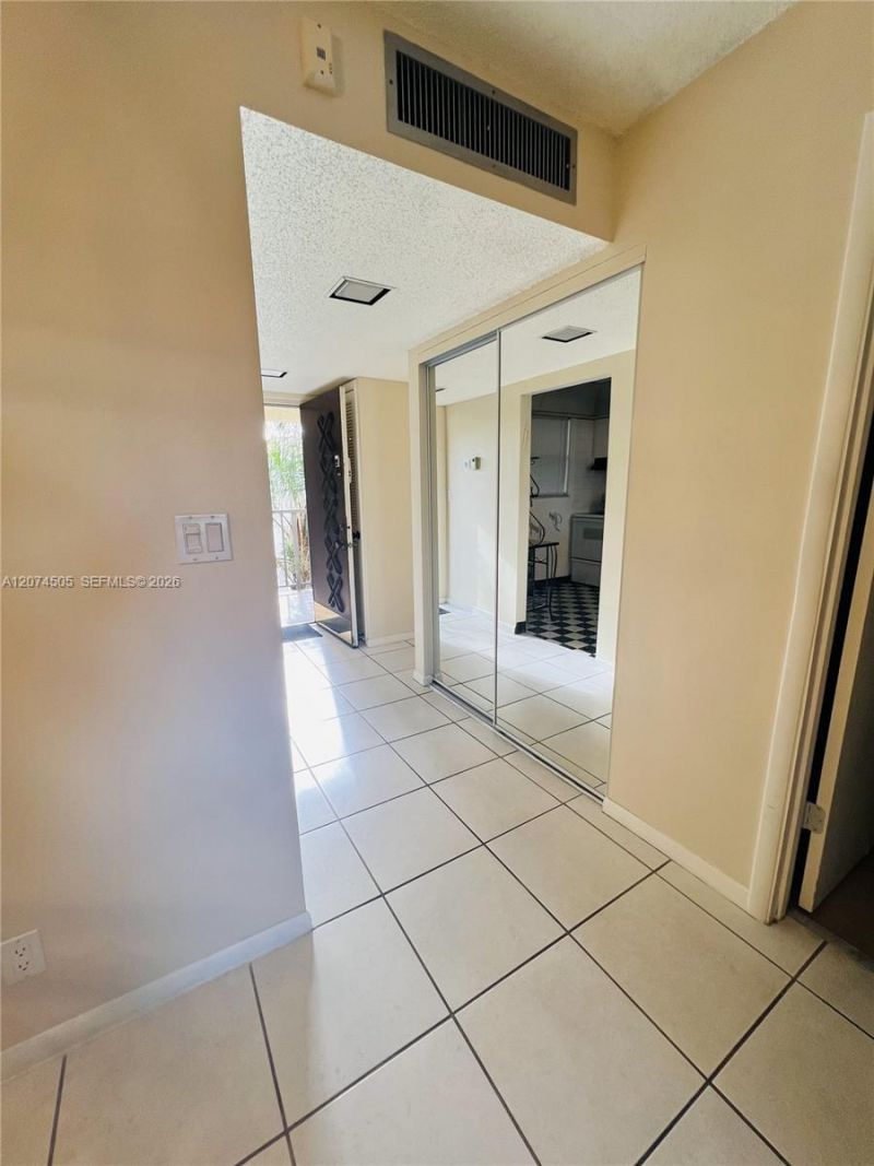 2309 S Cypress Bend Dr, Unit 414C, Pompano Beach, FL 33069 Photo