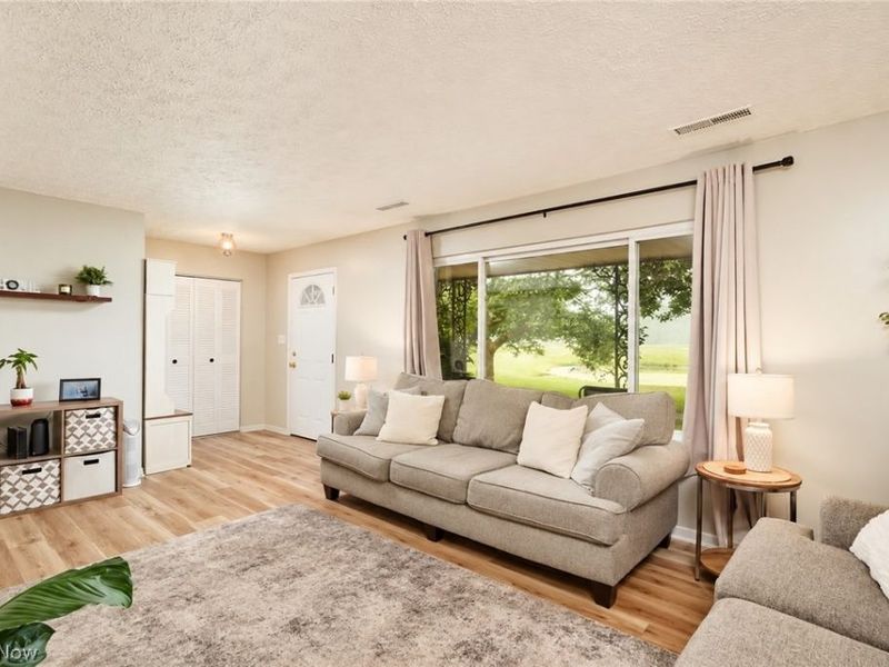 2086 Beechtree Drive, Unit #54, Uniontown, OH 44685 Photo 4