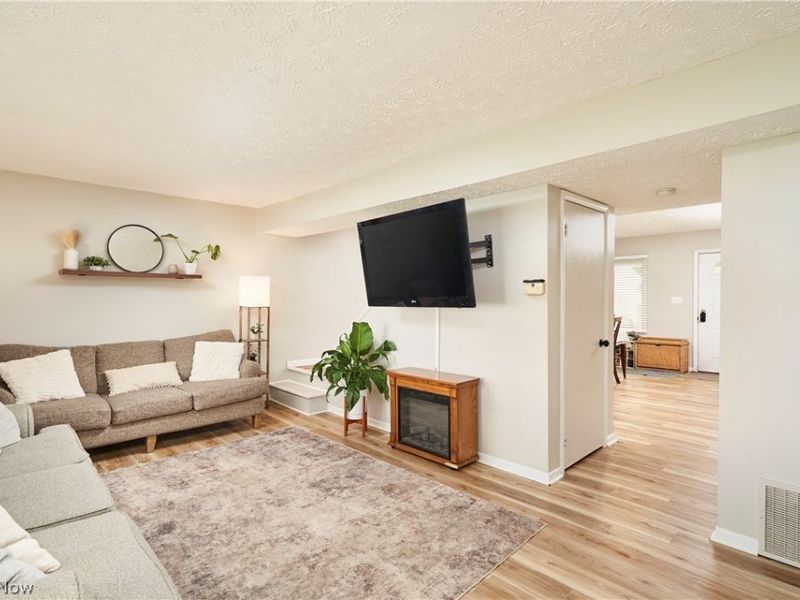 2086 Beechtree Drive, Unit #54, Uniontown, OH 44685 Photo 5