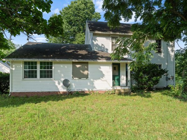 68201 Hess Road, Edwardsburg, MI 49112