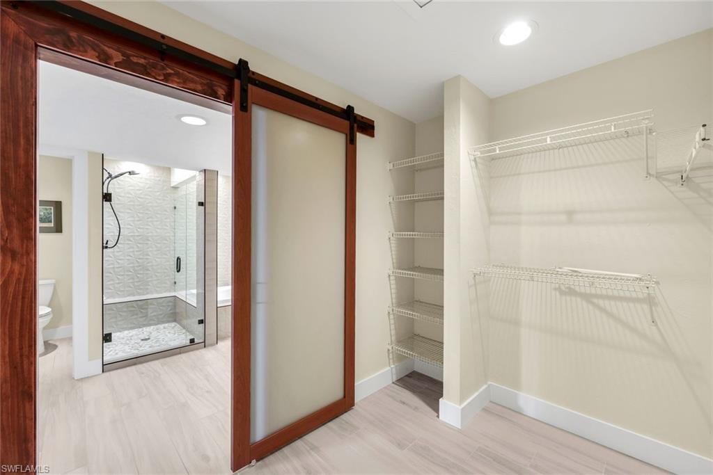 529 Bay Villas Ln, Naples, FL 34108 Photo