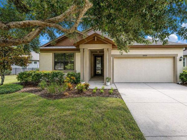 8454 MAY PORT COURT, LAND O LAKES, FL 34638