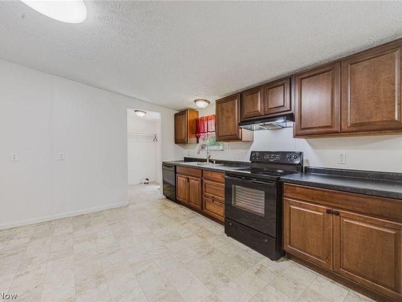 1725 Township Road 333 SE, Junction City, OH 43748 Photo 10