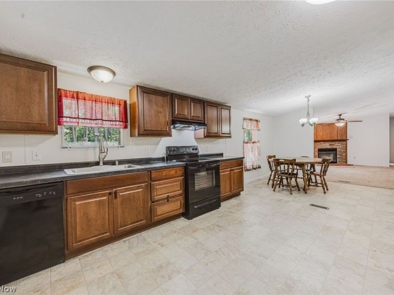 1725 Township Road 333 SE, Junction City, OH 43748 Photo 11