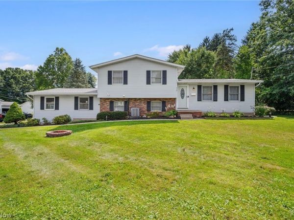 430 Hilltop Drive , Doylestown, OH 44230