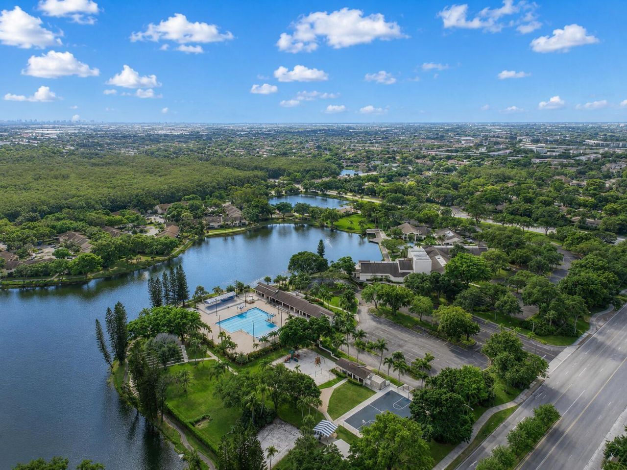 2541 N Carambola Circle N, Unit 1832, Coconut Creek, FL 33066 Photo