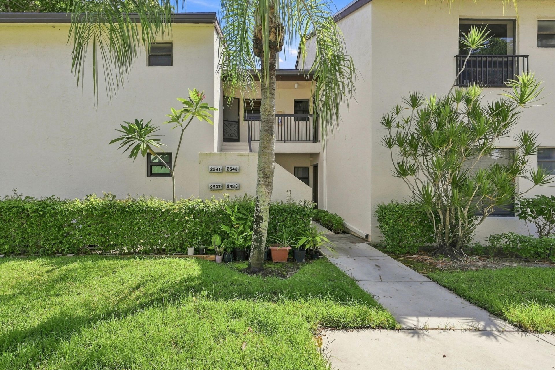 2541 N Carambola Circle N, Unit 1832, Coconut Creek, FL 33066 Photo