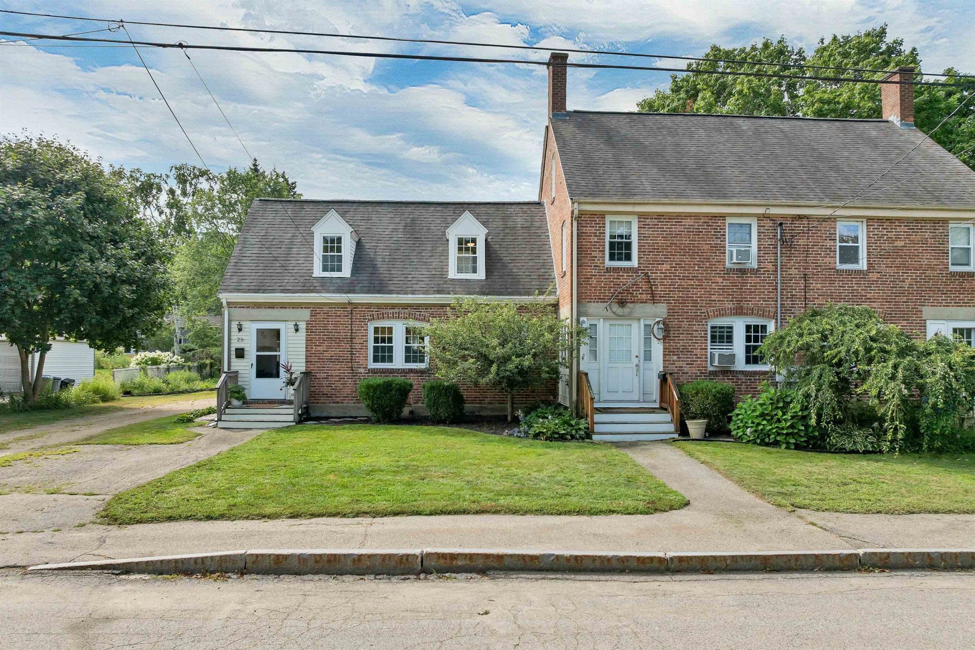 23+25 Cedar Street, Newmarket, NH 03857 Main Photo