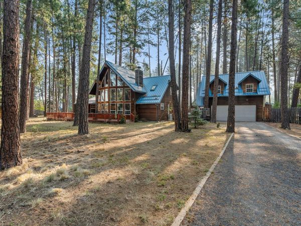 13929 SW Pinewood Lane, Camp Sherman, OR 97730