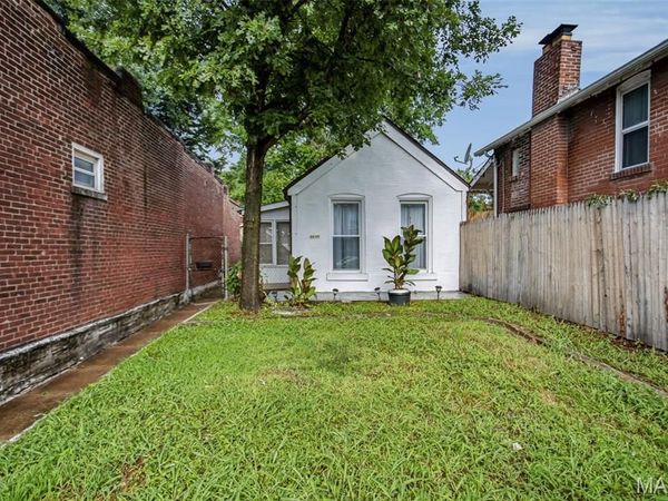 2619 Michigan Avenue , St Louis, MO 63118