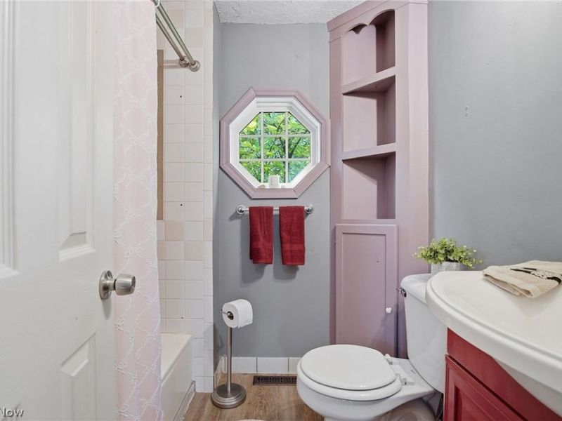 2350 Columbia Road, Westlake, OH 44145 Photo 18