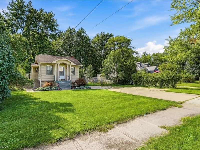 2350 Columbia Road, Westlake, OH 44145 Photo 2