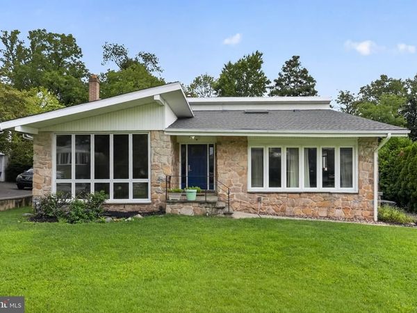 7931 OAK HILL DRIVE, CHELTENHAM, PA 19012
