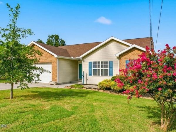 139 Nicole Chase Lane, Knoxville, TN 37924