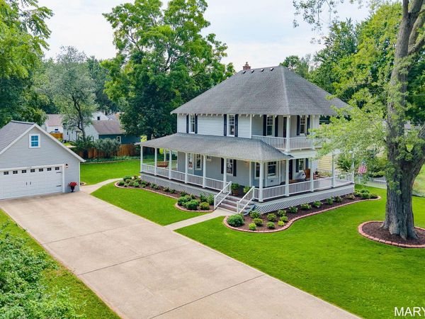 1718 Summit Street, Holland, MI 49423