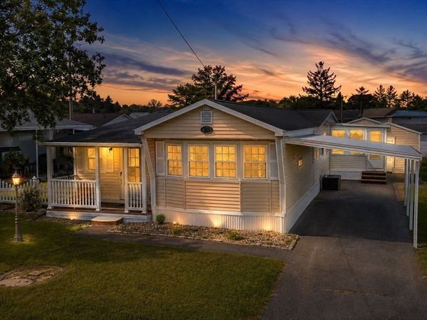 281 Chauncey Walker St, Unit 153, Belchertown, MA 01007