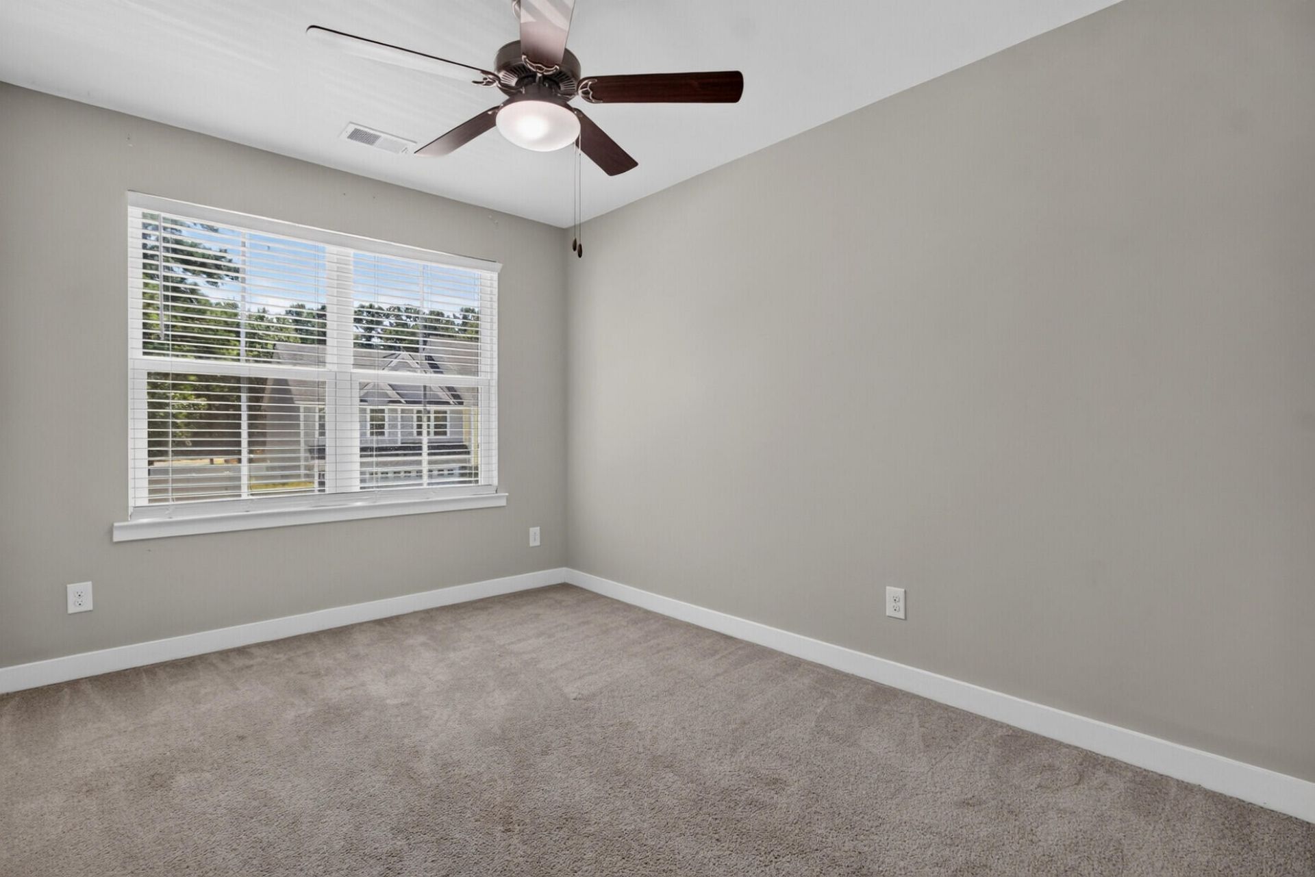 407 Grand Palm Lane Photo 24