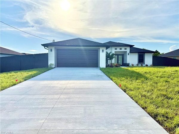 3006 NW Douglas CIR , CAPE CORAL, FL 33993