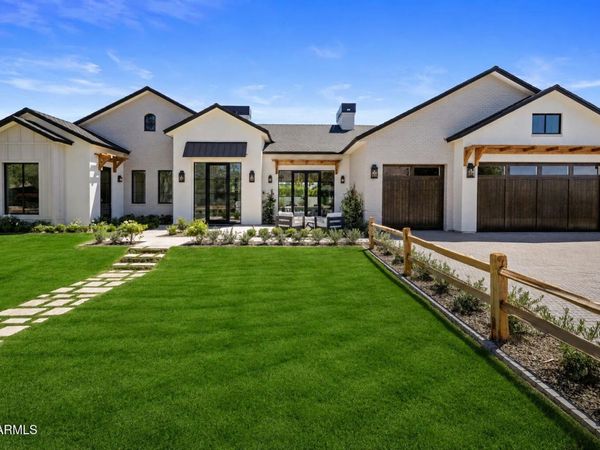 5935 E CALLE TUBERIA, Phoenix, AZ 85018