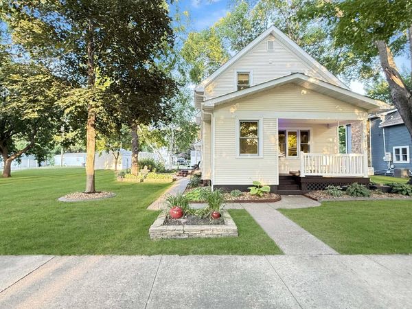 910 N 5th Street, Montevideo, MN 56265