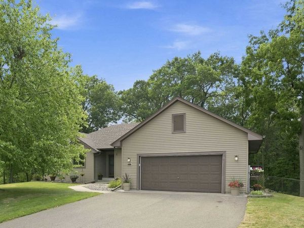 6973 4th Street Circle N, Oakdale, MN 55128