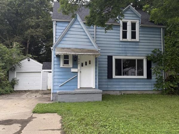 643 W Third St, Mansfield, OH 44906