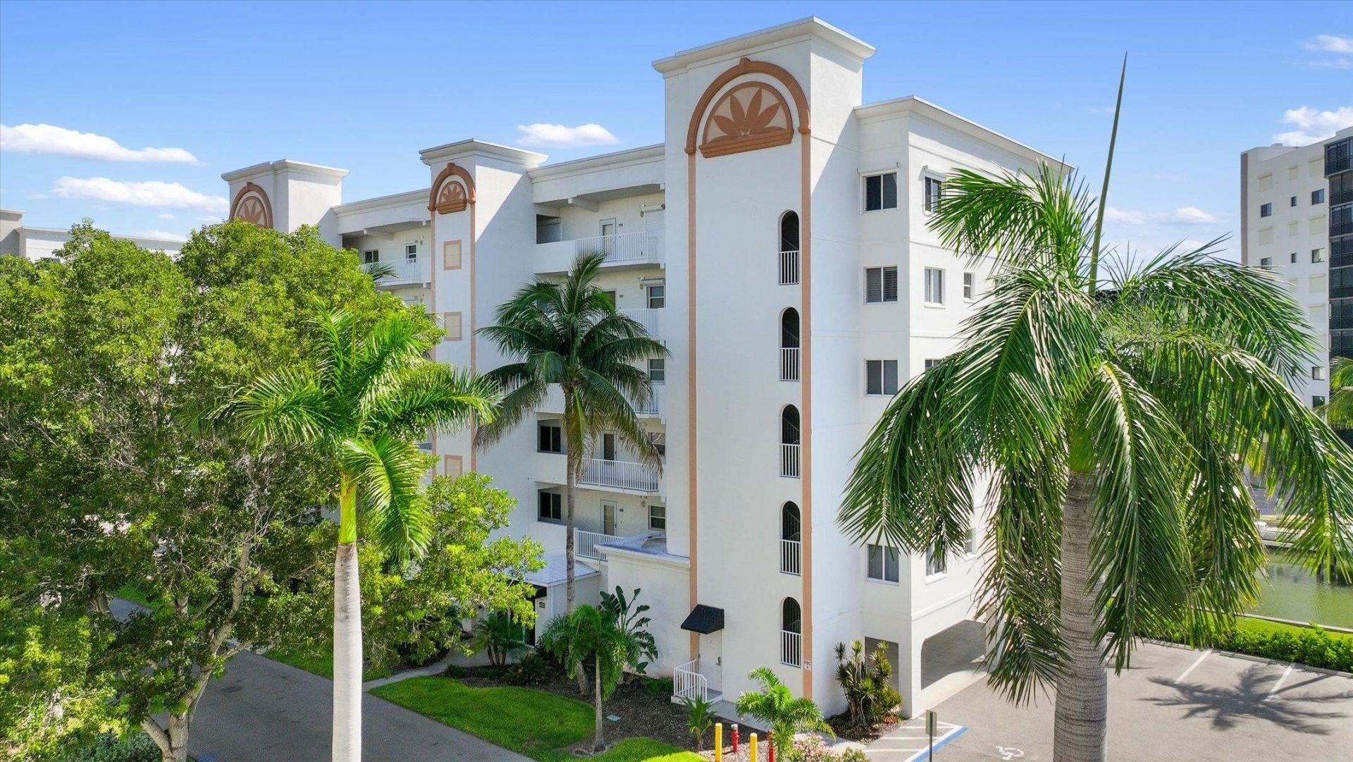 4321 Bay Beach Ln, Unit 634, Fort Myers Beach, FL 33931 Photo