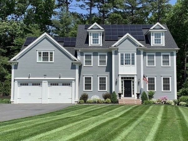 8 Sterling Ct., Northborough, MA 01532