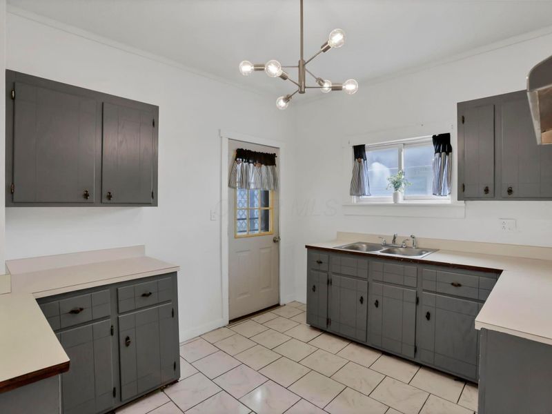235 S Maple Heights, New Lexington, OH 43764 Photo 5