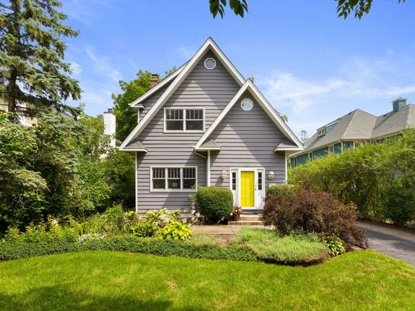 139 Washington Circle , Lake Forest, IL 60045