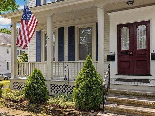 40-42 Bancroft, Unit 2, Reading, MA 01867