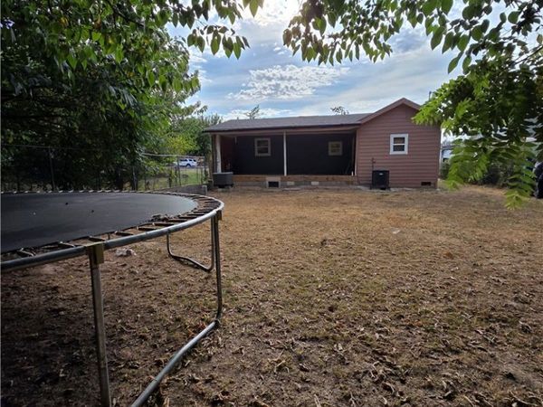 707 S 7th Street , Rogers, AR 72756