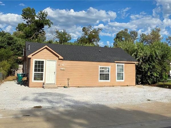 707 S 7th Street, Rogers, AR 72756