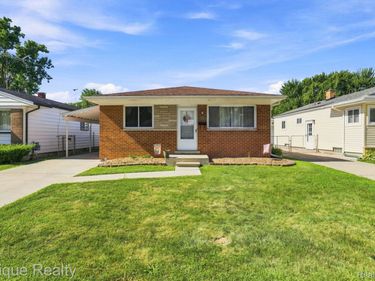 23012 Allor Street, St Clair Shores, Mi 48082