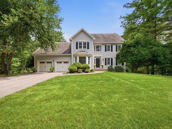 2 Jennifer Dr, Westford, MA 01886