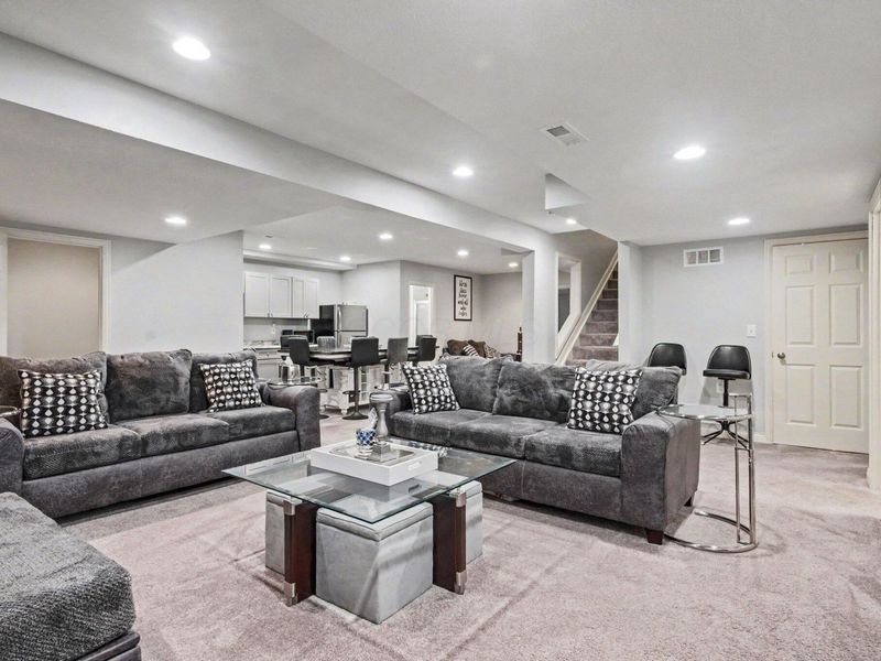 2702 Regaldo Drive, Columbus, OH 43219 Photo 18