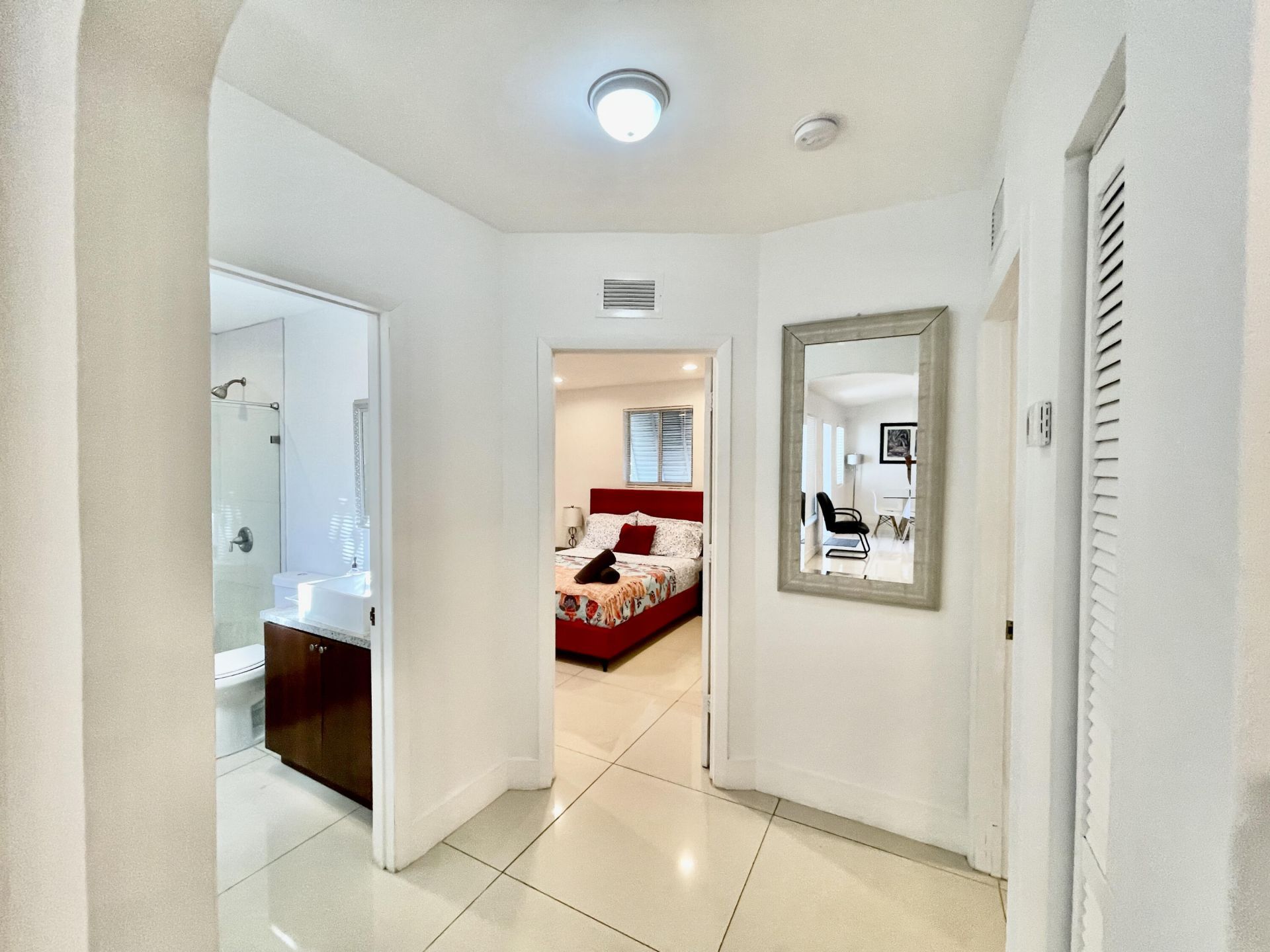 88 NE 154th Street, Miami, FL 33162 Photo